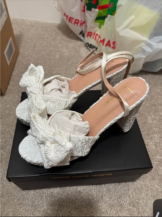 Lulus Shoes - Lulu’s White Bow Platform Block Heels